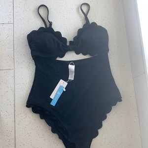 Cupshe Black Knotted Scalloped One Piece Swimsuit